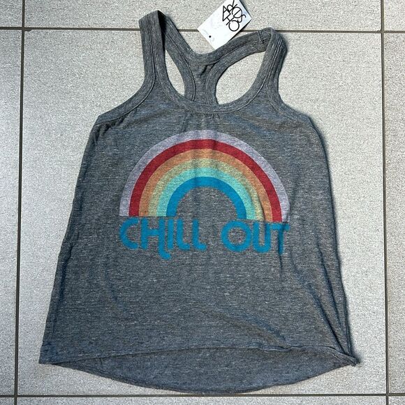 NWT Chaser Scoop-neck Chill Out Rainbow Retro Tank Top in Grey / Gray Medium - Picture 2 of 7